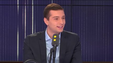 Jordan Bardella, porte-parole du Rassemblement national, le 26 octobre 2018 sur franceinfo. (FRANCEINFO / RADIOFRANCE)