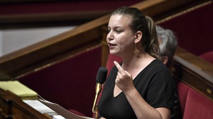 La députée de La France insoumise Mathilde Panot, à l'Assemblée nationale, à Paris, le 28 juillet 2020. (STEPHANE DE SAKUTIN / AFP)