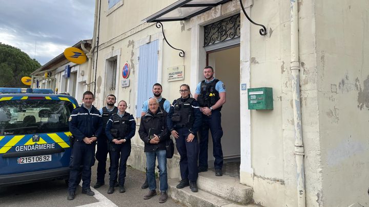 En Camargue, des permanences sont organisées depuis un an par les gendarmes dans les villages qui n’ont ni commissariat ni caserne. (MATHILDE VINCENEUX / RADIOFRANCE)