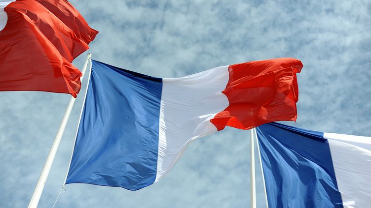 Sondage 70 Des Francais Jugent Qu Il Y A Trop D Etrangers