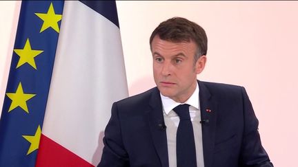 Durant sa conférence de presse mardi 16 janvier, Emmanuel Macron a développé plusieurs axes comme l'éducation ou la santé. (franceinfo)