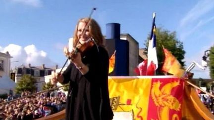 Dominique Dupuis avec la délégation Acadienne au Festival Interceltique de Lorient 2012
 (France 3 / Culturebox)