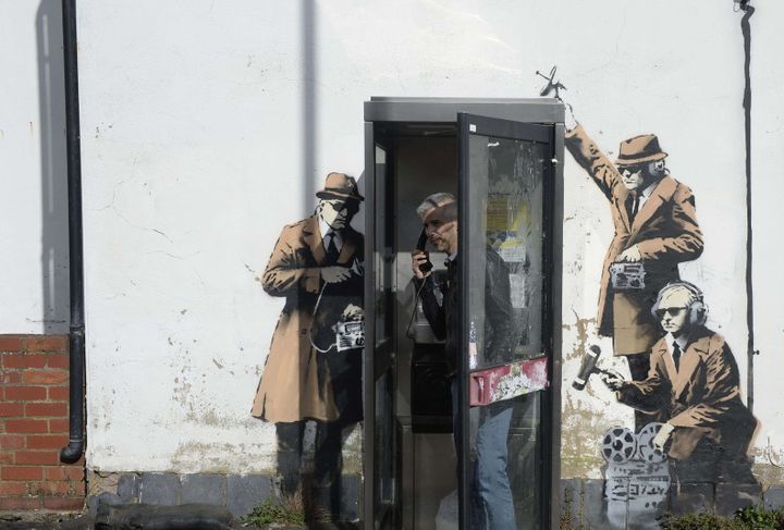 Cette oeuvre de Banksy avait été découverte à Cheltenham le 14 avril.
 (Ben Birchall/AP/SIPA)