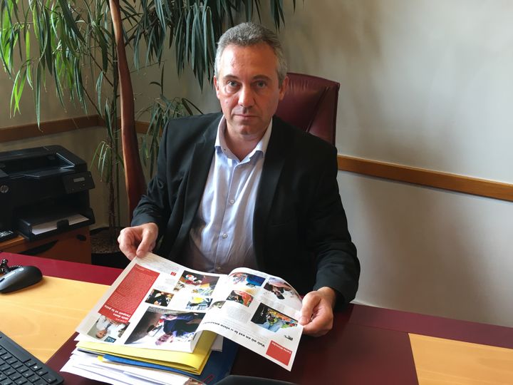 Joachim Moyse, maire de&nbsp;Saint-Etienne-du-Rouvray (Seine-Maritime), le 19 juillet 2017. (RAPHAEL GODET / FRANCEINFO)