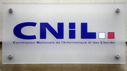 La Cnil a annoncé, le 9 août 2018, qu'elle allait enquêter sur les données d'une étude controversée concernant l'affaire Benalla.&nbsp; (LIONEL BONAVENTURE / AFP)