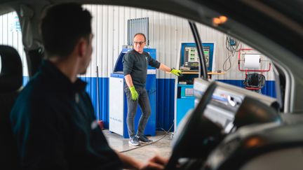 Un centre de contrôle technique, ici dans le Cantal. (JEREMIE FULLERINGER / MAXPPP)