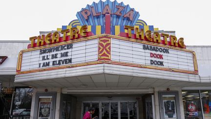 &nbsp; (Le Plaza Theatre à Atlanta annonce notamment qu'il va sortir le film © Maxppp)