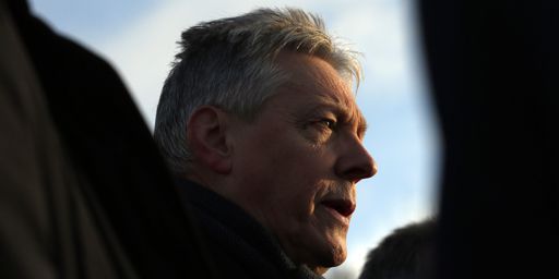 Le Premier ministre démissionnaire de l'Irlande du Nord, Peter Robinson, à Belfast le 12 décembre 2014 (Reuters - Cathal McNaughton )