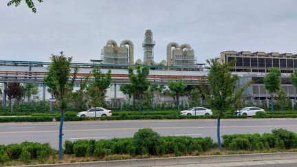 L'usine Longi, de Xi'an, produit des panneaux solaires. (SEBASTIEN BERRIOT / RADIOFRANCE)