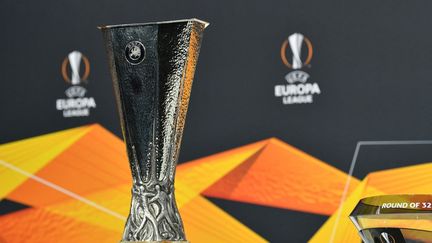 Le trophée de la Ligue Europa.&nbsp; (HAROLD CUNNINGHAM / UEFA / AFP)