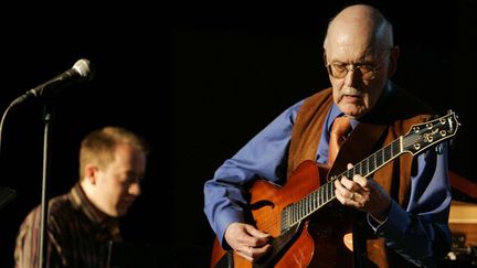 Jim Hall au 50e Jazz Festival de Monterey (Californie) en septembre 2007
 (Eric Risberg / AP / SIPA)