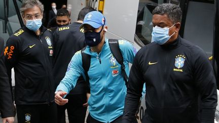 Neymar et ses coéquipiers de la sélection brésilienne ont exprimé leur opposition à l'organisation de la Copa America au Brésil. (SILVIO AVILA / AFP)