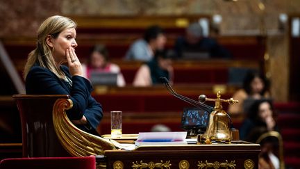 Yael Braun Pivet, présidente de l'Assemblée nationale, lors d'une séance publique de questions au gouvernement, le 22 novembre 2022. (XOSE BOUZAS / HANS LUCAS / AFP)