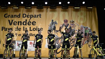 Direct Energie pendant la présentation du Tour de France 2018. (PHILIPPE LOPEZ / AFP)