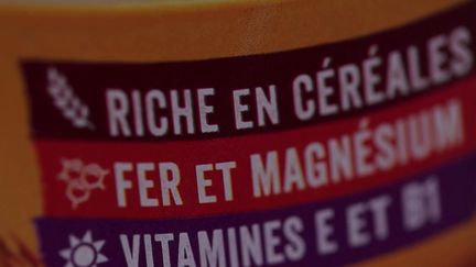 "Céréales complètes", "faibles en calories" ou encore "riches en fibres"&nbsp;sont&nbsp;des&nbsp;affirmations que l'on retrouve régulièrement sur les étiquettes. (CAPTURE ECRAN FRANCE 2)