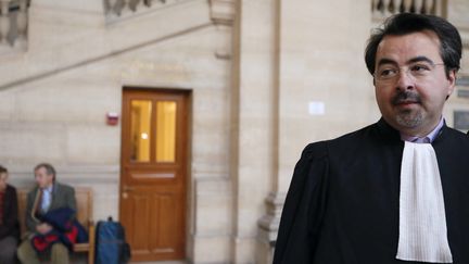 Eric Morain, avocat, à la cour d'assise de Paris, le 27 novembre 2012. (KENZO TRIBOUILLARD / AFP)