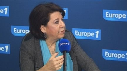 Corinne Lepage au micro d'Europe 1 le 20 février 2012 (FTV)