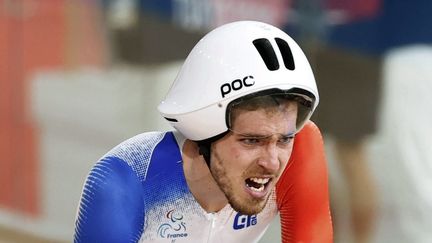 Le Français Dorian Foulon sur la piste du vélodrome d'Izu, lors des Jeux paralympiques de Tokyo, le 27 août 2021. (MAXPPP)