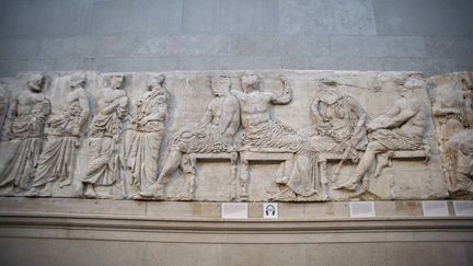 Les frises du Parthénon, exposées au British Museum à Londres (19 février 2018) (NICOLAS ECONOMOU / NURPHOTO / AFP)