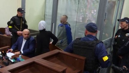 Guerre en Ukraine : un soldat russe plaide coupable pour crime de guerre