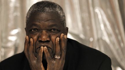 L'ex-secr&eacute;taire d'Etat Kofi Yamgnane, lors d'une conf&eacute;rence de presse &agrave; Paris, le 8 f&eacute;vrier 2010.&nbsp; (JOEL SAGET / AFP)