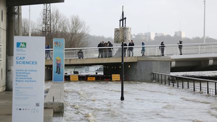 La Garonne a débordé à Bordeaux, le 13 févier 2016.&nbsp; (SALINIER QUENTIN / MAXPPP)