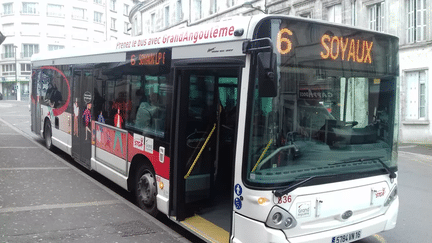 Un bus de la société STGA. (RADIO FRANCE / PIERRE MARSAT)