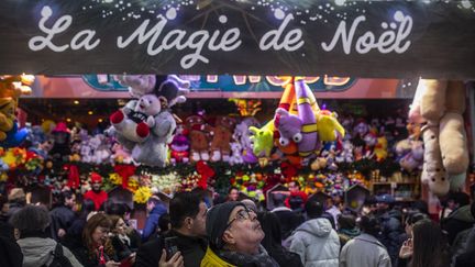 Instantané au marché de Noël des Tuileries à Paris le 25 décembre 2023 (BRUNO THEVENIN / ANADOLU)