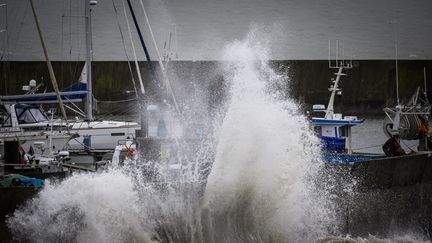 Le port de Pornic (Loire-Atlantique) lors d'une précédente tempête en janvier 2023. (LOIC VENANCE / AFP)