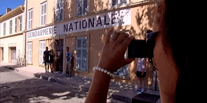 La fameuse gendarmerie de Saint-Tropez attire de nombreux touristes
 (France 3 / Culturebox)