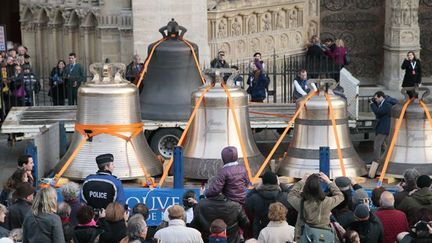 L'arrivée des cloches à Notre-Dame de Paris (31/01/2013)
 (Jacques Demarthon / AFP)