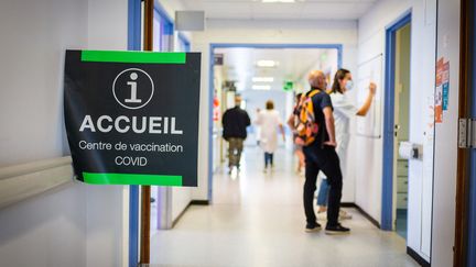 Un centre de vaccination à Limoges (Haute-Vienne), le 7 juillet 2021.&nbsp; (BURGER / PHANIE / AFP)