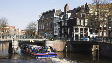 Amsterdam : la pêche au plastique