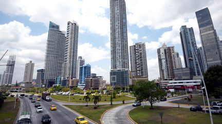 Vue des immeubles à Panama City (Panama), le 4 avril 2016. (RODRIGO ARANGUA / AFP)