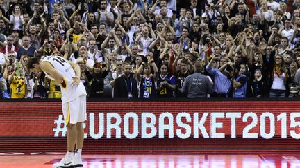 En larmes, Nowitzki remercie le public allemand de l'O2 Arena