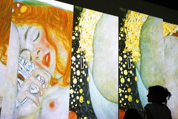 Klimt Experience au MUDEC, juillet 2017
 (Marco BERTORELLO / AFP)