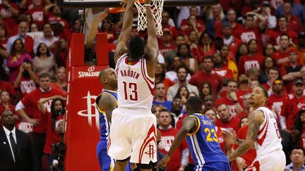 James Harden (Houston Rockets) a donné la victoire aux siens dans les toutes dernières secondes (BOB LEVEY / GETTY IMAGES NORTH AMERICA)