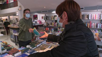 A Marseille, certaines librairies se sont lancées dans le Quick and Collect (France 3)