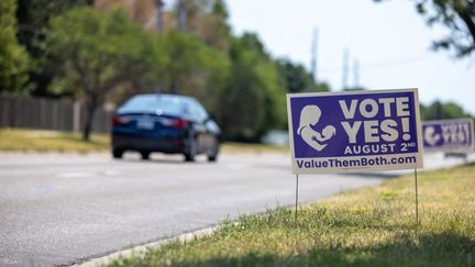 Les électeurs du Kansas ont voté pour&nbsp;le maintien de la garantie constitutionnelle de l'IVG&nbsp;dans leur Etat.&nbsp; (NATHAN POSNER / ANADOLU AGENCY)