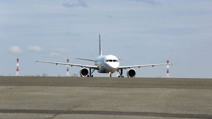 &nbsp; (Réserver un billet d'avion s'apparente parfois à une science, plus ou moins exacte © MAXPPP)