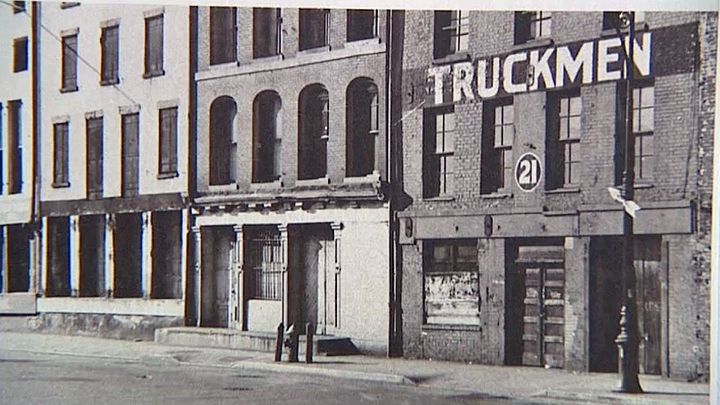 La ville vue par Walker Evans à la manière d'Edward Hopper
 (Capture d&#039;écran France 3/Culturebox)