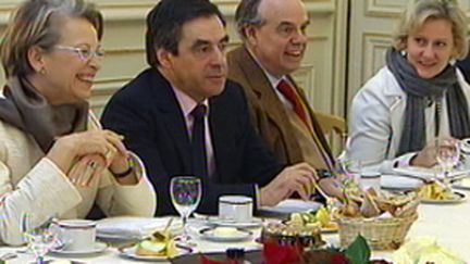 Le premier Conseil des ministres de l'année 2010 avec François Fillon. (F2)