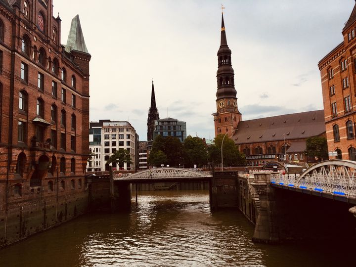 Quartier Speicherstadt, à Hambourg. (INGRID POHU / RADIO FRANCE)