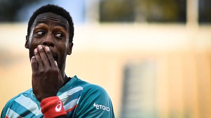 Gaël Monfils lors de sa défaite dès le premier tour de Roland-Garros face au Kazakh Alexander Bublik, le 28 septembre 2020. (ANNE-CHRISTINE POUJOULAT / AFP)