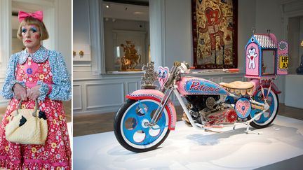 A gauche, Grayson Perry à la Monnaie de Paris, à droite, sa moto customisée en hommage à son nounours ("Kenilworth AM1")
 (A droite et à gauche © Annie Viannet / MaxPPP)