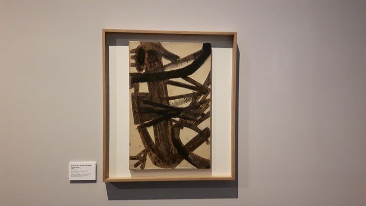 Brou de noix de 1947, Pierre Soulages. (ANNE CHÉPEAU / FRANCEINFO)