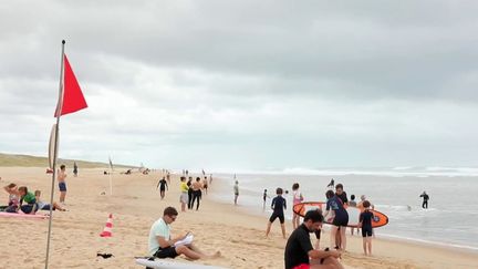 Nouvelle-Aquitaine : alerte aux baïnes, qui peuvent piéger les baigneurs&nbsp;&nbsp; (FRANCE 2)