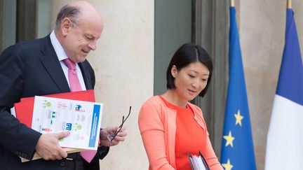 Fleur Pellerin, avec le ministre des relations avec le Parlement, Jean-Marie Le Guen, à la sortie du Conseil des ministres ce 8 juillet.
 (WITT/SIPA)