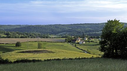 Une vue de la campagne près du village d'Aubusson, dans la Creuse. (JOEL DAMASE / PHOTONONSTOP)