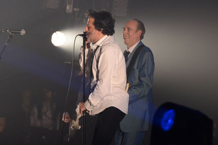 Rachid Taha et Mick Jones aux Trans Musicales de Rennes, le 7 décembre 2012
 (THOMAS BREGARDIS / AFP)